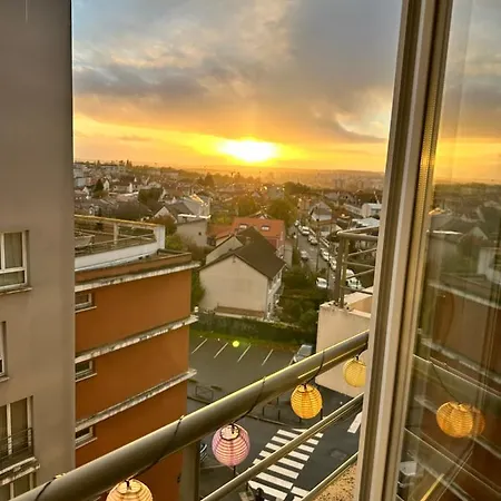 Cosy With Free Parking A Paris